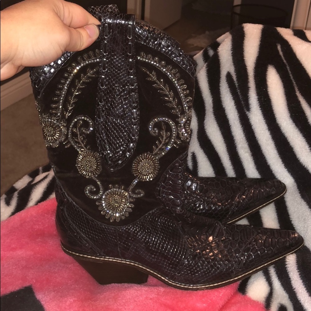 Donald J Pliner Western Couture Collection Boots